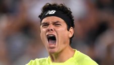 Раонич изхвърли Циципас от Australian Open