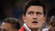 Легенда на Юнайтед към Магуайър: Отиди на психолог