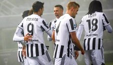 Юве напердаши Болоня и излезе шести