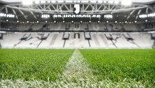 Всички мачове в Италия ще се играят без фенове?