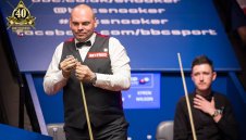 Нова изненада в Шефийлд - падна главата и на Бингъм