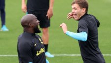 Челси предлага трампа Лукаку за Барела