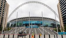 Коронавирус: Отнемат финала на Евро 2020 на "Уембли"?