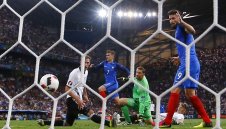 Изберете най-красив гол от 1/2-финалите на Евро 2016 + ВИДЕО