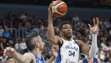 Сравниха Янис с легенди, но Литва има  план