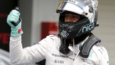 Росберг предизвика Хамилтън в Русия