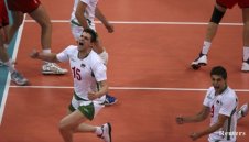 България разнебити Полша