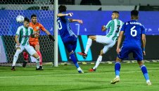 Левски надигра Берое, но яде бой в Стара Загора