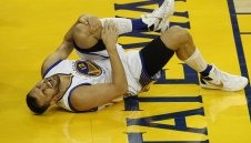Голдън Стейт загуби центъра Андрю Богът