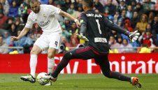 Реал излезе втори след 3:2 над Валенсия + ВИДЕО