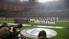 Гари Линекер се подигра със стадиона в Баку