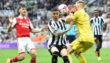 Нюкасъл - Арсенал