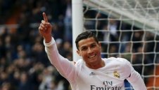 Лихви правят Роналдо най-скъп в света