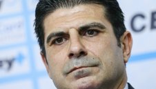 Гонзо: Чета много коментари от Гошо, Пешо и Тошо, но сме на прав път 