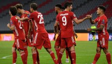 Мисия "Требъл": Байерн ще тресне Барса, Сити и ПСЖ