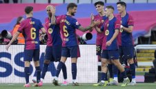 Напуска ли в посока Интер или Ман Юнайтед? Ето какво каза халф на Барса