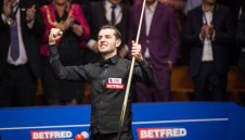 Вижте какви рекорди строши Марк Селби