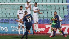 Италианци следят национал на Славия