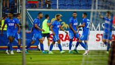 Левски отказа нападател, играл в Уест Бромич