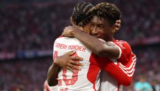 Фрайбург още търси топката: Супер Байерн с лекция