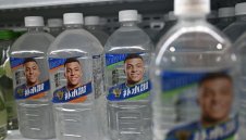 Китайски фирми се отказаха от "диктатора" Мбапе