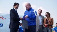 Левски продължи договора с М-тел