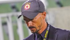 Ел Маестро тренира "червените" двуразово