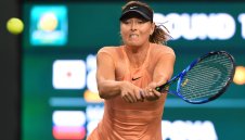 Звучен шамар за Шарапова, отпадна още на старта в Щутгарт