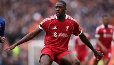 С повече пачки: Ливърпул се моли на ренде