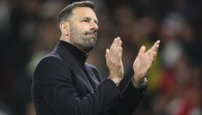 Рууд ван Нистелрой обясни за "важния" период в Юнайтед