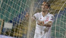 Попето ще лапа по 15 бона в Левски