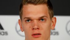 Световен шампион щял да спира с футбола заради бомба