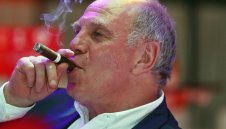 Хьонес гаси огъня в Байерн: Коментарите на Леви не са лоши