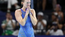 Златна рибка! Сара Шострьом спечели титлата на 50 метра свободен стил 