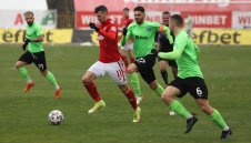 ЦСКА се разделя с халф