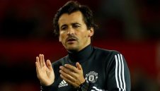 От Вила гледат към бившия №2 на Моуриньо