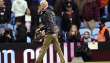 Статистиката крещи: Манчестър Юнайтед не спира да копае дъното