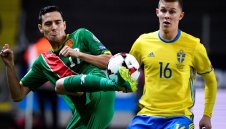 Шведска тройка за България. Време е за чалга, уиски и аулин + СНИМКИ и ВИДЕО