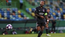 Става ли за Барса? Ван Гаал се съмнява в Депай