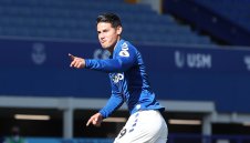 Eвертън с нова победа, Хамес блести