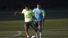 Кафу за Неймар: Не е никакъв лидер