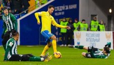 Ивелин Попов опъна от дузпа шампиона на Русия