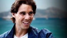 Рафа Надал започна работа като рецепционист