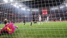 Шампионска лекция! Леверкузен разби Байерн и  лети към титлата