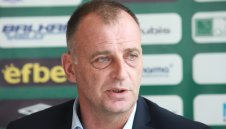 Сухия се чуди за юноша на Левски