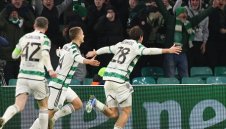 Селтик триумфира в дербито с Рейнджърс и докосва титлата