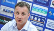 Генчев с важно решение за двама нови в Левски