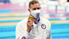 Американец спечели златото на 100 м св. стил