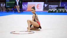 Невяна Владинова с трета оценка на обръч в Щутгарт
