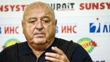 Венци Стефанов благодари на Берое заради счупен рейс